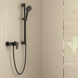 Sprchová baterie Hansgrohe Vernis Blend se sprchovým setem 150 mm černá matná 26958670